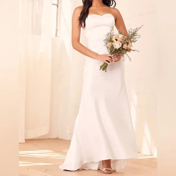SOLD Lulu’s Satin Wedding Gown - Picture 2 of 10